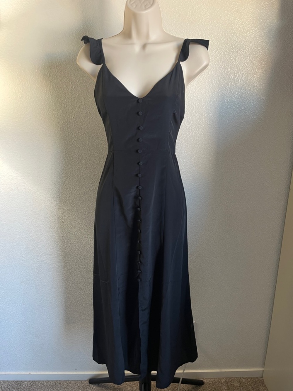Forever 21 Black Ruffle Strap Maxi Dress